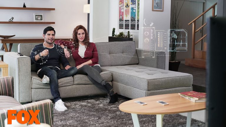 Foto promocional de smartwatch para canal FOX.